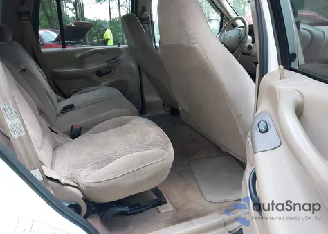 1997 Ford Expedition Eddie Bauer/Xlt from USA, damaged, VIN 1FMEU1769VLC02458